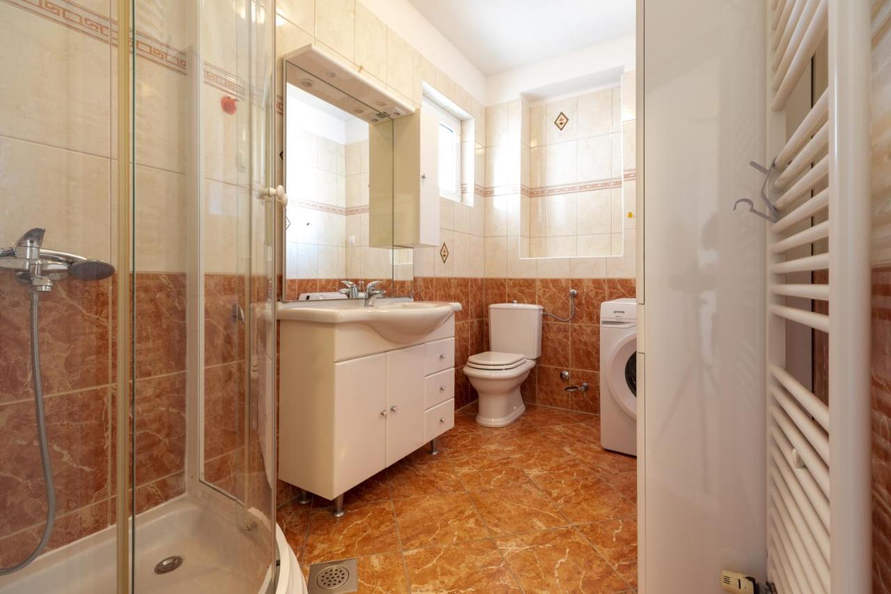 Cozy 1-Bedroom Apartment Near The Center Of Trogir Dış mekan fotoğraf
